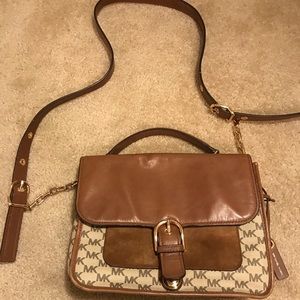 Michael Kors Crossbody!